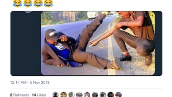 Derby Manchester dijamin panas dan sarat gengsi, dengan kedua fans-nya akan memanfaatkan momen sekecil apapun untuk saling lempar cibiran pedas. Seperti ini kira-kira sengitnya. (Foto: Internet/Twitter)
