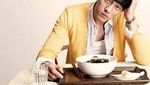 Keren! Begini Nih Gaya So Ji Sub Kalau Lagi Masak