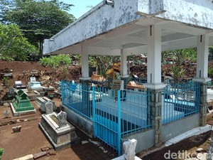 Makam Letkol Sroedji Tampak Lengang Saat Hari Pahlawan