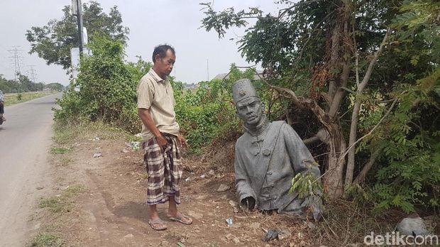 Patung Sultan Ageng Tirtayasa yang ditemukan di sungai/