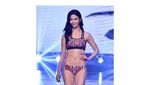 Foto: Gaya Liburan Miss Korea 2017 yang Hobi Surfing