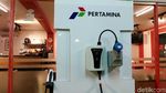 Wah, SPBU Ini Sudah Terpasang Charger Baterai Mobil Listrik