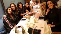 Meski kerap makan dan masak bareng sang anak, Tamara juga kerap hang out di restoran berkelas bareng teman-teman sosialitanya.  Foto: Instagram tamaraecclestoneofficial
