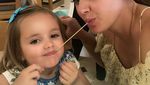 Wah, Sosialita Anak Mantan Bos F1 Ini Gemar Masak Bareng Putrinya