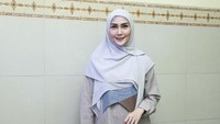 Fenita Arie semakin giat menekuni ilmu agama. Foto: Ismail/detikHOT