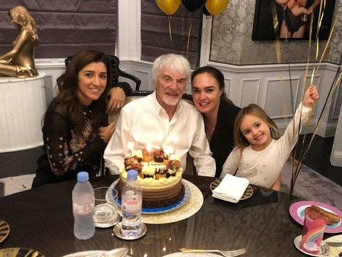 Tamara dan ayahnya Bernie Ecclestone, mantan bos Formula 1 (F1).