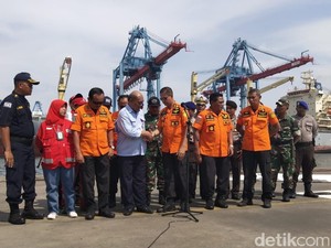 Operasi Pencarian Korban Lion Air Disetop, Basarnas Bongkar Tenda di JICT