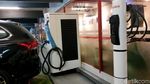 Wah, SPBU Ini Sudah Terpasang Charger Baterai Mobil Listrik