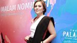 Pasang Muka Fierce, Wulan Guritno Makin Cantik?