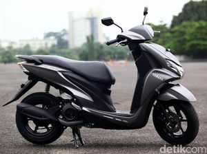 Tangki Bensin di Bawah, Yamaha FreeGo Aman Lewati Polisi Tidur?