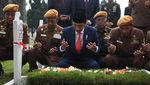 Gaya Jokowi Saat Berkeliling Kota Bandung dengan Onthel