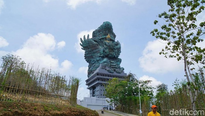 Garuda Wisnu Kencana