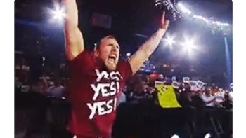 Kalau fans Bayer melongo, suporter Dortmund sih girang bukan kepalang. Foto: Istimewa