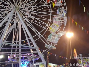 Kabin Bianglala di Sekaten Yogya Terbalik, Penumpang Panik