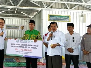 JK Kunjungi Masjid Athirah Bantuan DMI di Palu