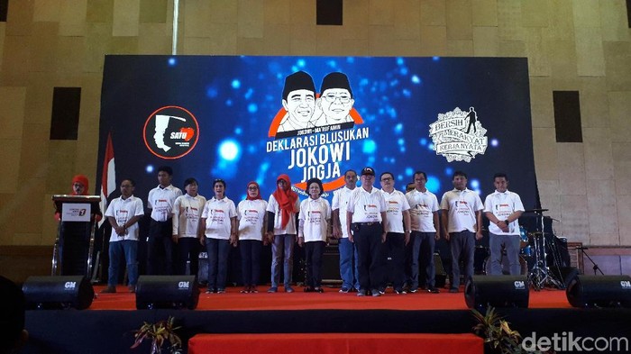 Para Alumni UGM Ini Deklarasikan Relawan Blusukan Jokowi di Yogya