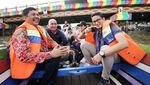 Blusukan ke Pasar Tradisional, Sandiaga Uno Cicip Kopi hingga Jajanan