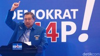 Dia juga meminta para kader untuk menjalankan 14 prioritas perjuangan Demokrat yang disampaikan oleh Komandan Kogasma Demokrat Agus Harimurti Yudhoyono.