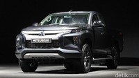  Mitsubishi menjanjikan mesin yang lebih tangguh untuk memenuhi semua kebutuhan pencinta mobil pikap. Foto: M Luthfi Andika