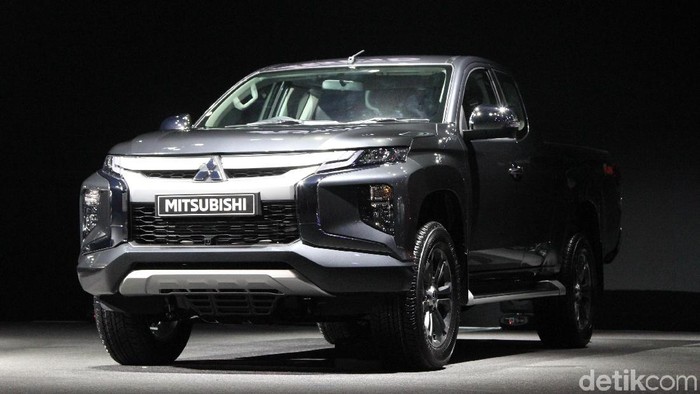 Mobil Pikap Mitsubishi Yang Kini Bertampang Pajero Sport Dan Xpander