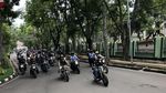 Begini Aksi Jokowi Pimpin Konvoi Bikers di Bandung