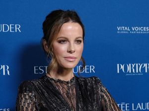 Kate Beckinsale 2 Tahun Tak Temui Putrinya Akibat Pandemi