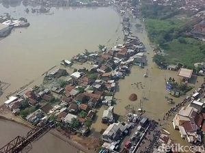 Dahsyat! Potret Banjir di Kabupaten Bandung Dilihat dari Udara