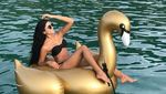Foto: Gaya Liburannya Si Seksi Miss Venezuela 2017