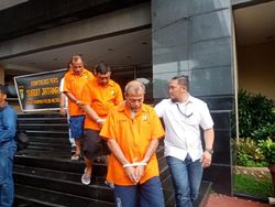 Polisi Tangkap 4 Penipu Ratna Sarumpaet soal Duit Raja Rp 23 T dari WB Polisi Tangkap 4 Penipu Ratna Sarumpaet soal Duit Raja Rp 23 T dari WB