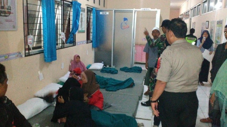 Santap Nasi Kotak, Puluhan Warga di Bogor Keracunan Santap Nasi Kotak, Puluhan Warga di Bogor Keracunan