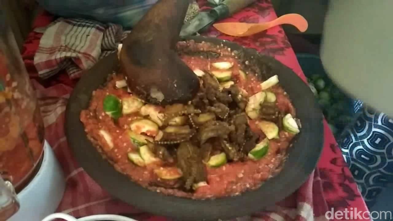 rujak belut Lamongan