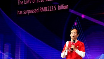 E-commerce raksasa Negeri Tirai Bambu itu melaporkan bahwa Xiaomi, Apple, dan Dyson menjadi tiga merk dengan penjualan tertinggi pada awal hari belanja itu. Selain itu, konsumennya pun tidak hanya berasal dari China saja. Foto: Reuters