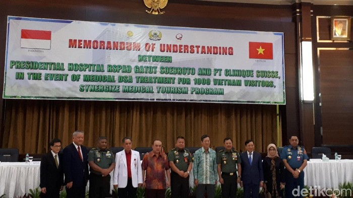 Terapi Kontroversial dr Terawan akan Cuci Otak 1.000 Warga Vietnam