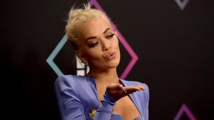Guys, Dapat Salam Cium dari Rita Ora Nih!