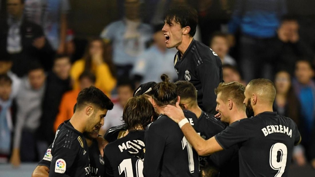 Real Madrid sedang dalam tren positif usai merangkai empat kemenangan beruntun (Foto: Eloy Alonso/Reuters)