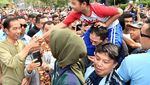 Blusukan ke Pasar Cihaurgeulis, Jokowi Belanja Ubi, Kangkung dan Bayam
