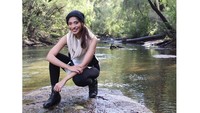Ini senyum bahagia Khanum saat liburan di Perth (zah16/Instagram)  