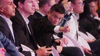 Jack Ma berhenti menjadi direktur Alibaba pada tahun 2019 tepat di hari ulang tahunnya yang ke-55. Sejak itu kegiatannya adalah bepergian ke negara-negara di Asia, Eropa dan Australia terkait dengan teknologi pertanian, atau kegiatan liburan. Reuters
