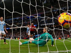 Manchester City mengunci kemenangan berkat gol dariIlkay Guendogan. Pemain Jerman itu membobol gawang David De Gea pada menit ke-86. (Foto: Darren Staples/Reuters)