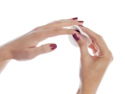 Penyebab Kuku Berwarna Kuning dan Tips Mengatasinya Agar Tampak Sehat