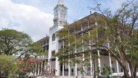 Juga, sebagai pulau mayoritas Muslim, traveler dihimbau untuk memperhatikan norma, salah satunya berpakaian. Traveler diharapkan tidak mengonsumsi alkohol di tempat umum, berciuman atau menunjukkan kasih sayang karena hal itu bukan kebiasaan di Zanzibar. (iStock)
