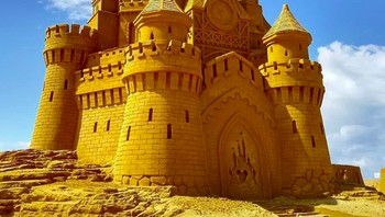 Istana pasir. (Foto: Brightside)