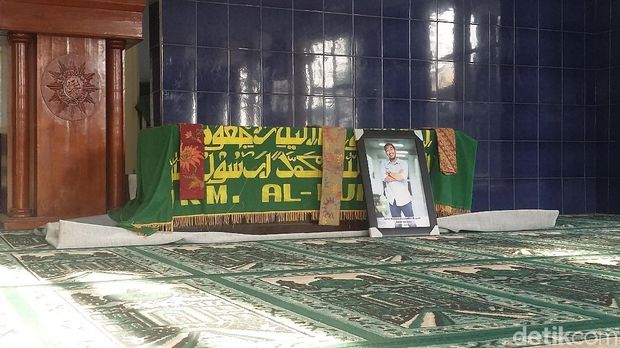 Isak Tangis Warnai Pemakaman Korban Lion Air di Tasikmalaya