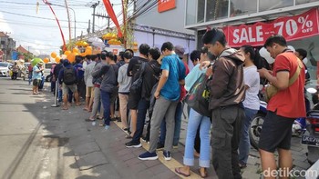 Authorized Mi Store Bali merupakan salah satu toko Xiaomi terbesar di Indonesia.  Foto: Josina/detikINET