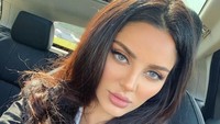 Mahlagha Jaberi, model kelahiran Iran yang menetap di AS (mahlaghajaberi/Instagram)