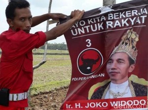Tim Prabowo Sarankan PDIP Langsung Lapor soal Poster Raja Jokowi