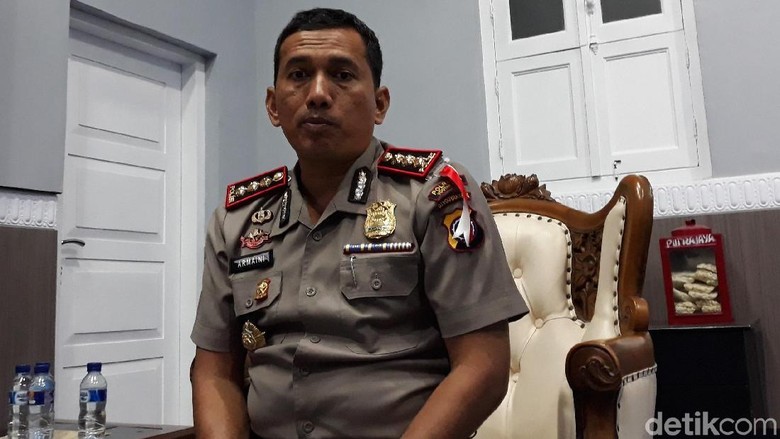 Polisi Tutup Sementara Wahana Bianglala di Sekaten Yogya Polisi Tutup Sementara Wahana Bianglala di Sekaten Yogya