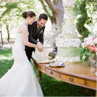 Keduanya sudah saling kenal sejak sekolah dulu.. Mereka pacaran cukup lama hingga akhirnya bertunangan di 2013. Foto: dok. Fotografer Jose Villa