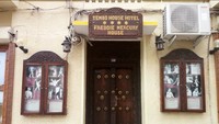 Zanzibar merupakan kampung halamannya legendaris Freddie Mercury, vokalis Queen. Dia dilahirkan di sini pada tahun 1946. Saat traveler berkunjung ke sini, bisa kok melihat jejaknya di museum Freddie Mercury yang terletak di Stone Town.(TripAdvisor)