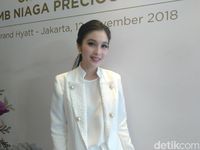 6 Fakta Sandra Dewi Yang Anaknya Punya Jet Pribadi